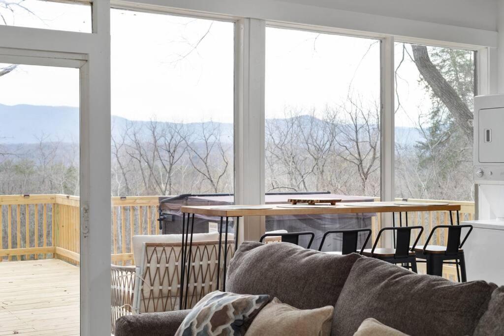 Lazy Lake 3Br Cabin W/ Mtn Views + Hot Tub +Wi-Fi لوراي المظهر الخارجي الصورة